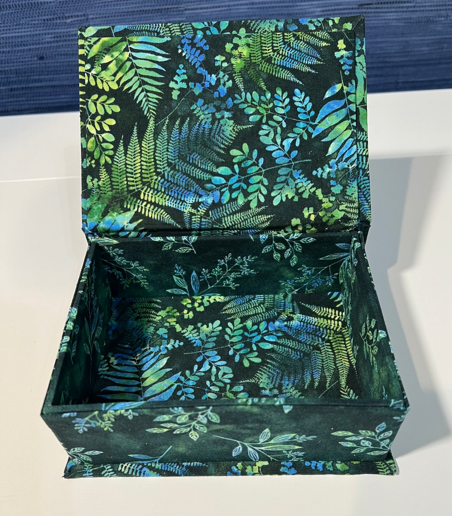 Small Hinged Lidded Box